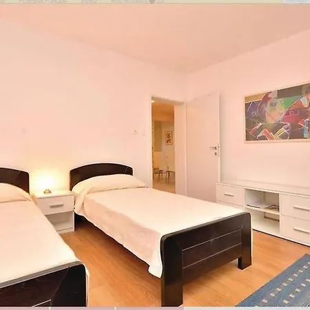 Apartment Ivana *